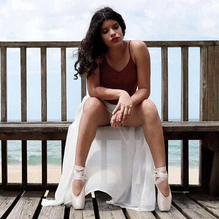 Luz Azul Graphic Pic